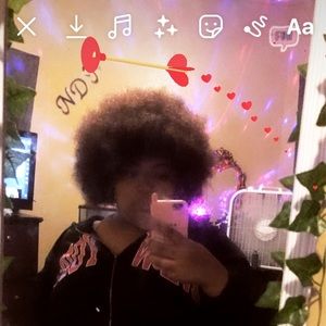 Meet your Posher, Amari